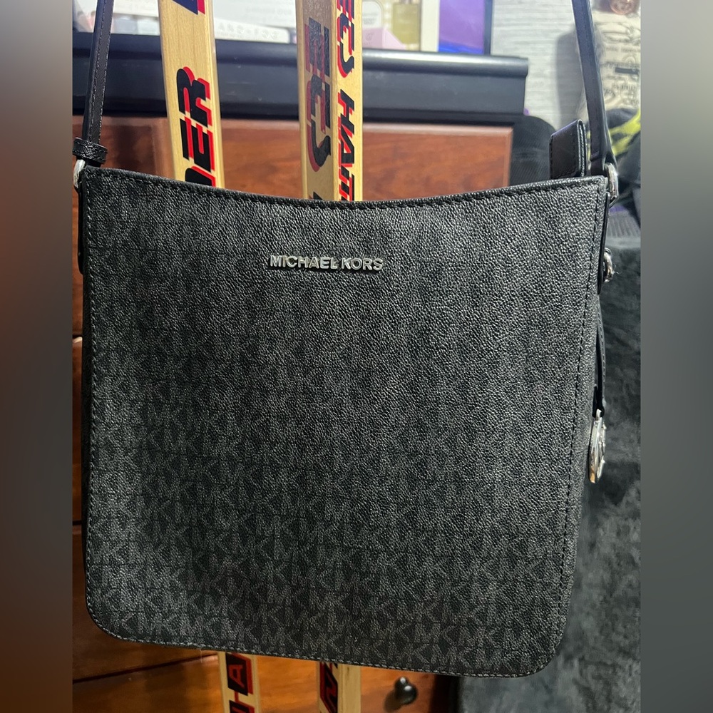 Michael Kors Black Monogram Jet Set Large East West Crossbody | Silver Hardware
